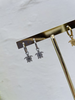 MINI PENDIENTES TORTUGA