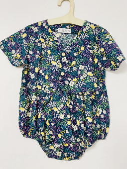 PELELE BEBÉ AZULÓN FLORECITAS