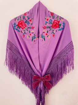 MANTONCILLO LILA BORDADO COLOR