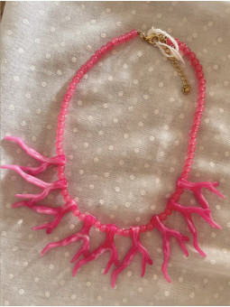 COLLAR CORALES FUSCIA