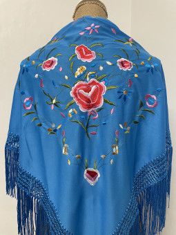 MANTONCILLO AZUL BORDADO COLOR