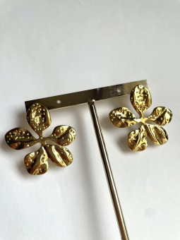 PENDIENTES FLOR DORADA